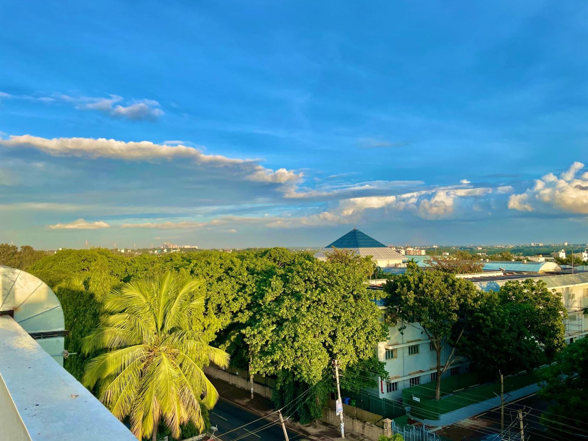 Aura By Agira Hotels Yelahanka Exterior foto