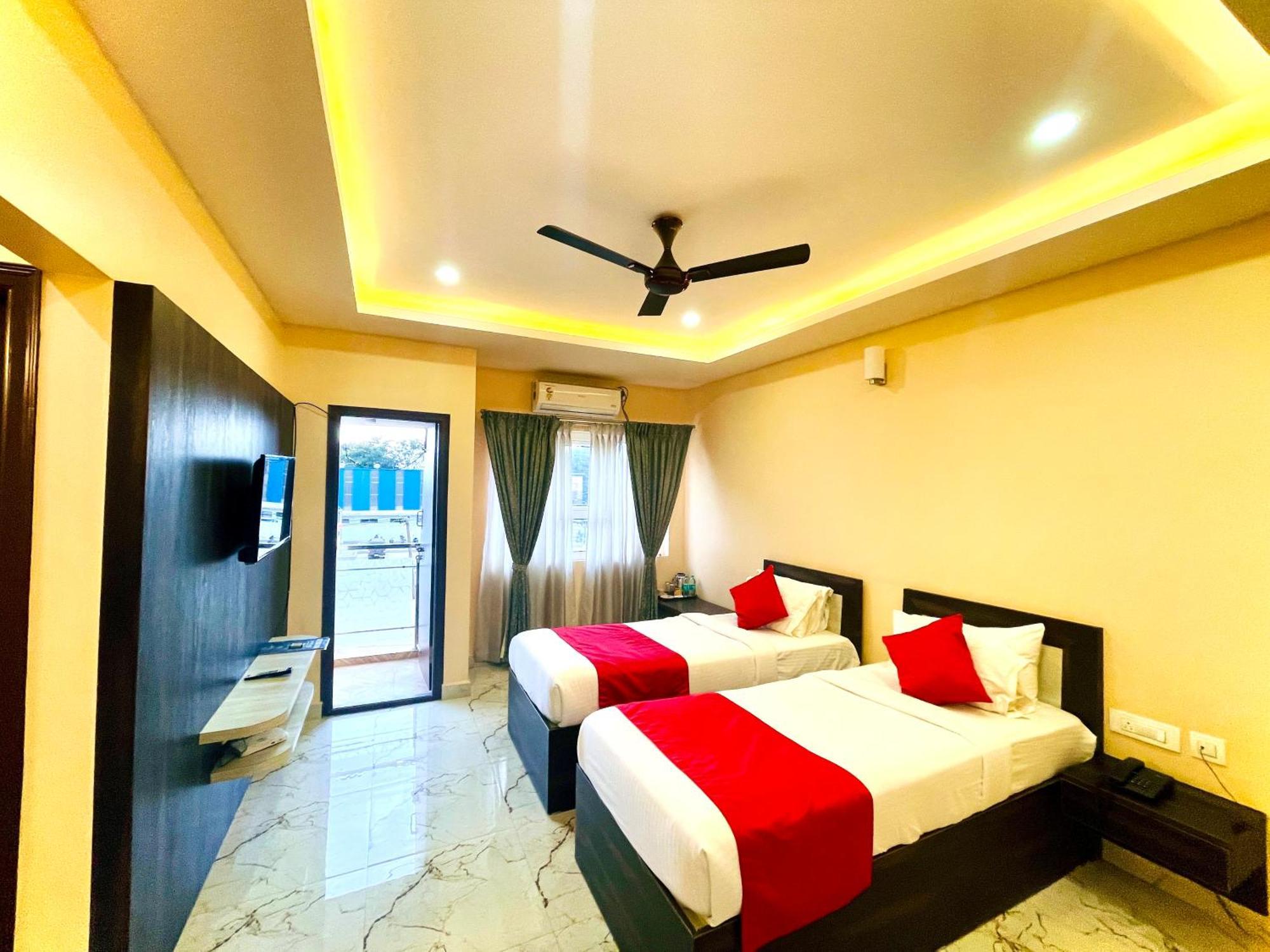 Aura By Agira Hotels Yelahanka Exterior foto