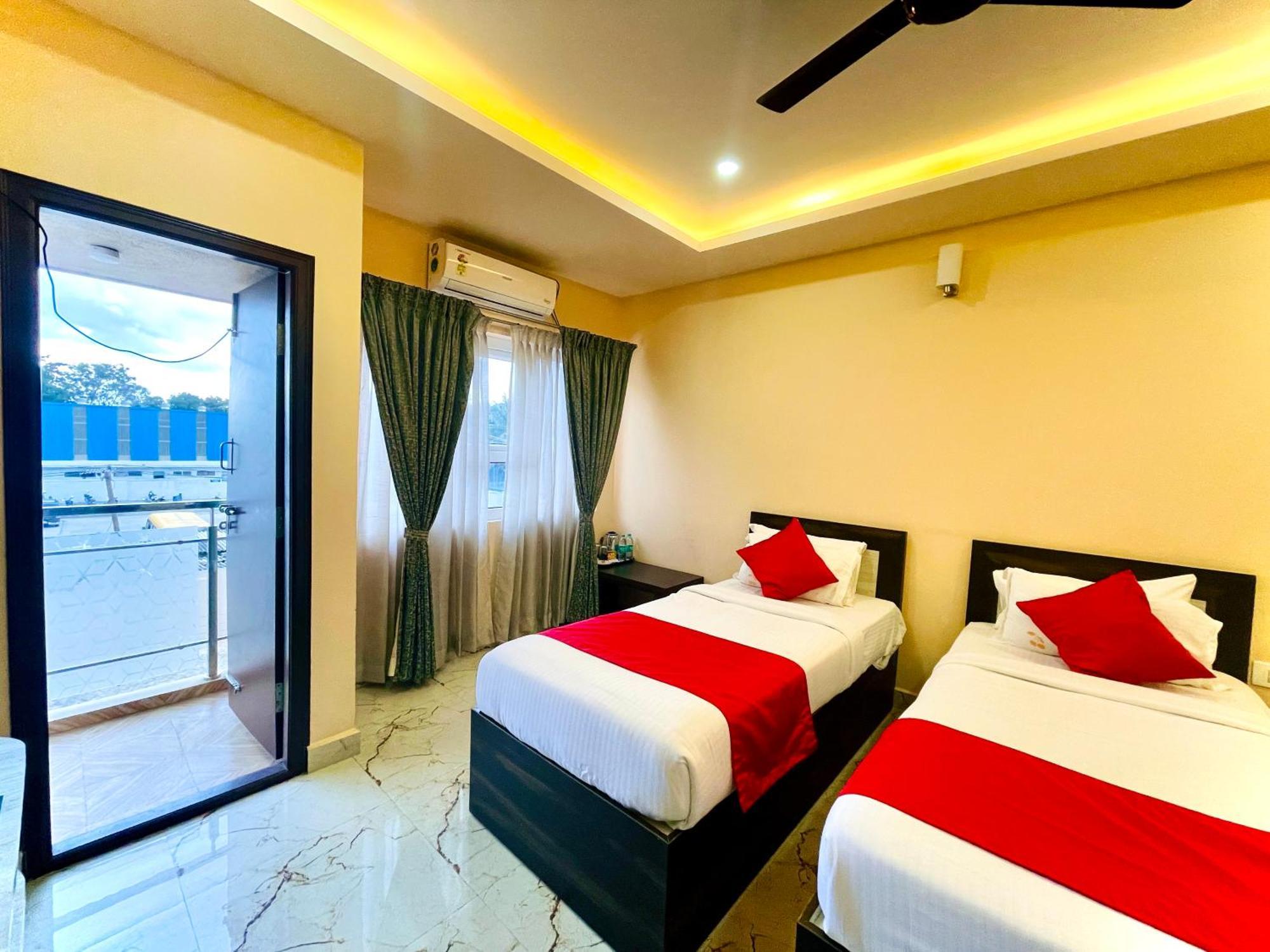Aura By Agira Hotels Yelahanka Exterior foto