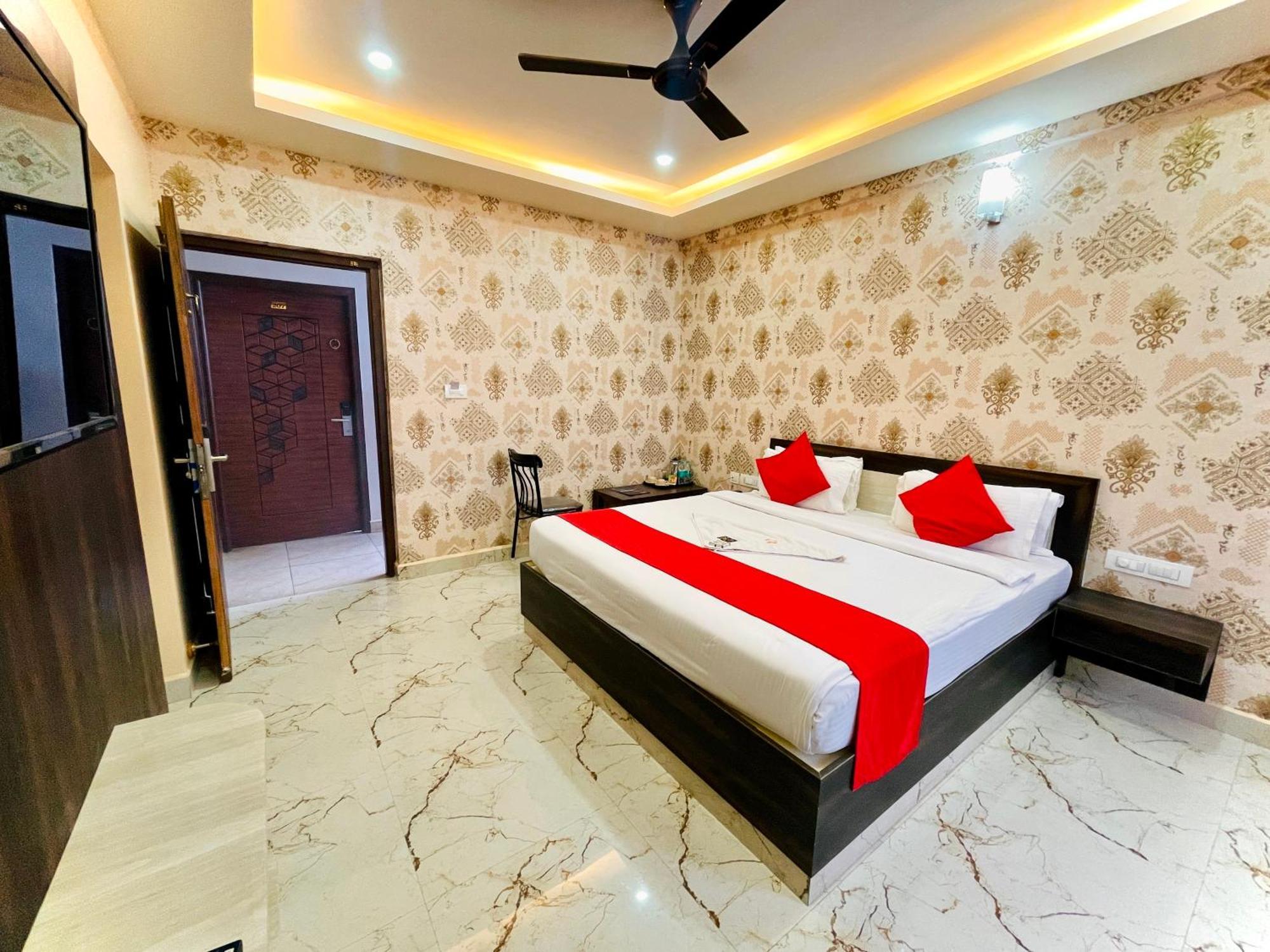 Aura By Agira Hotels Yelahanka Exterior foto